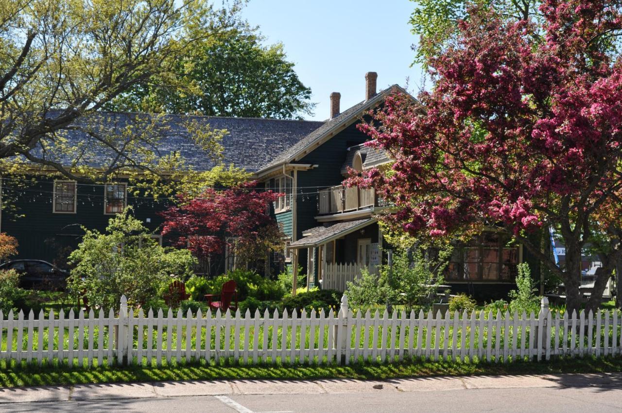 Holman'S Heritage Suites Summerside Exterior foto
